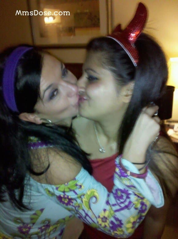 Click to view full size Hot Desi Indian NRI Babe Fucked Like a Whore