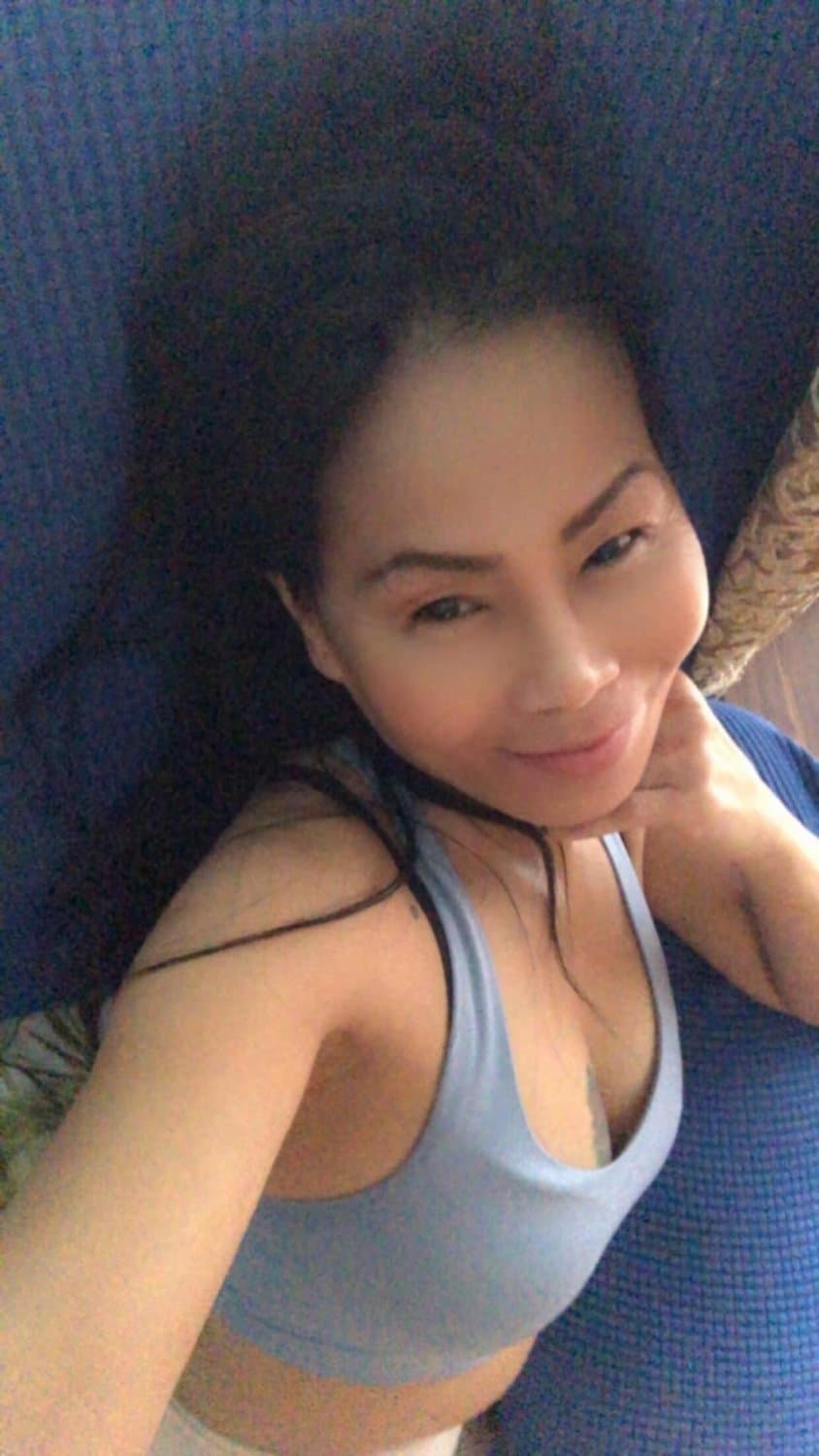 SEXY PINAY MILF ELMA