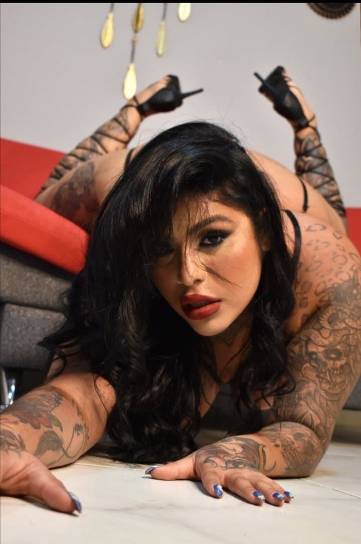 Samantha cárdenas una gordita colombiana  recaliente