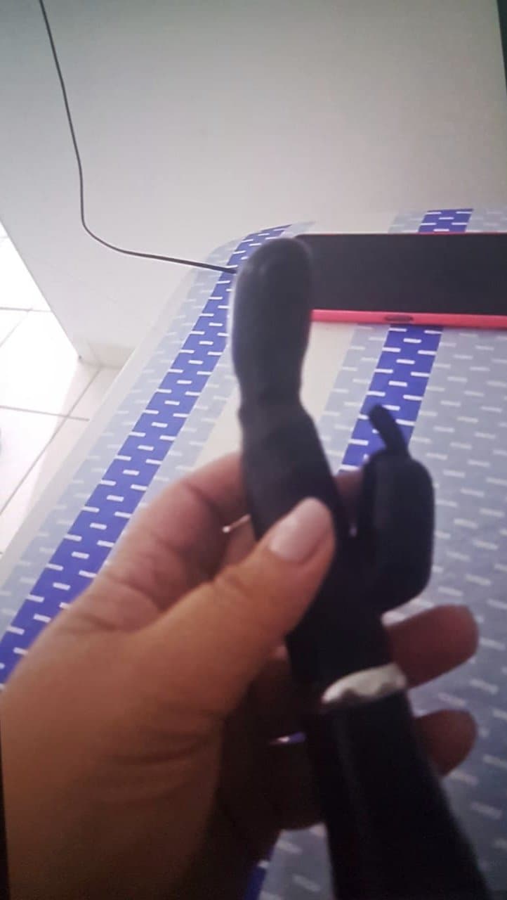 Coroa bate siririca e se mostra pro novinho no whatsapp| Rabuda Coroa