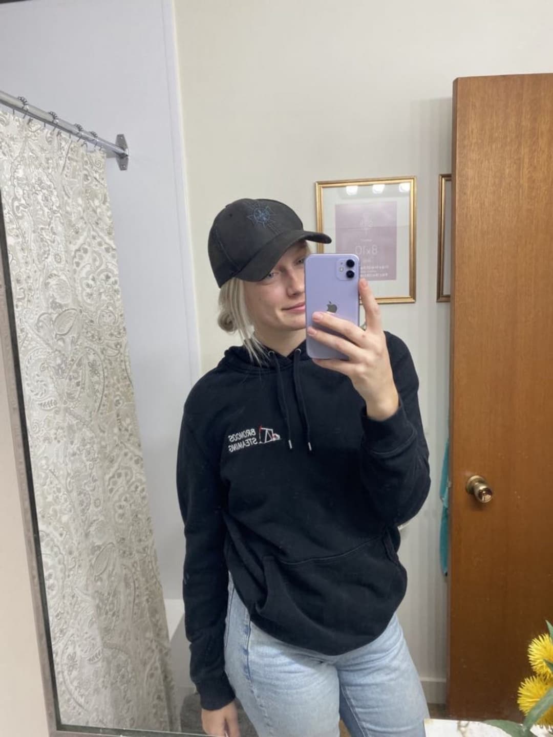 Brooklyn Ann Ellis, 27 from Alberta wants to be famous l kik welderman1420