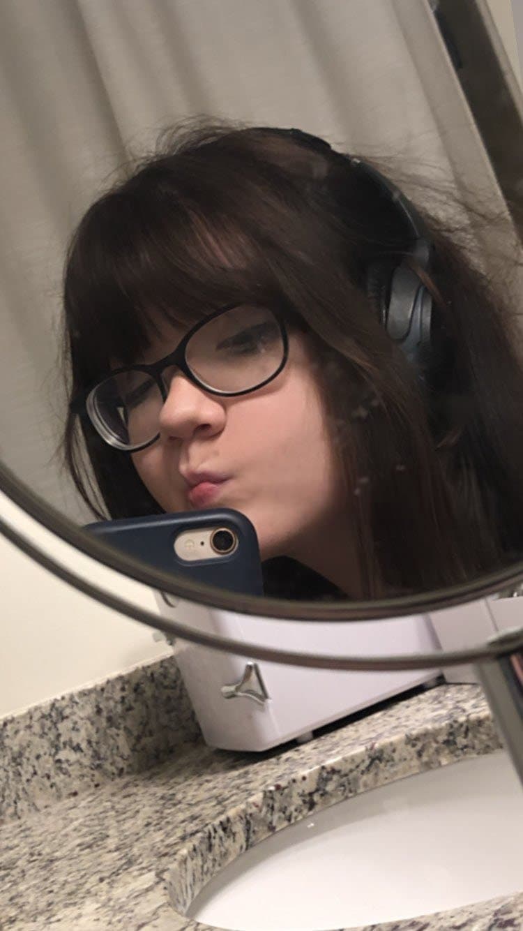 nerdy chubby glasses girl