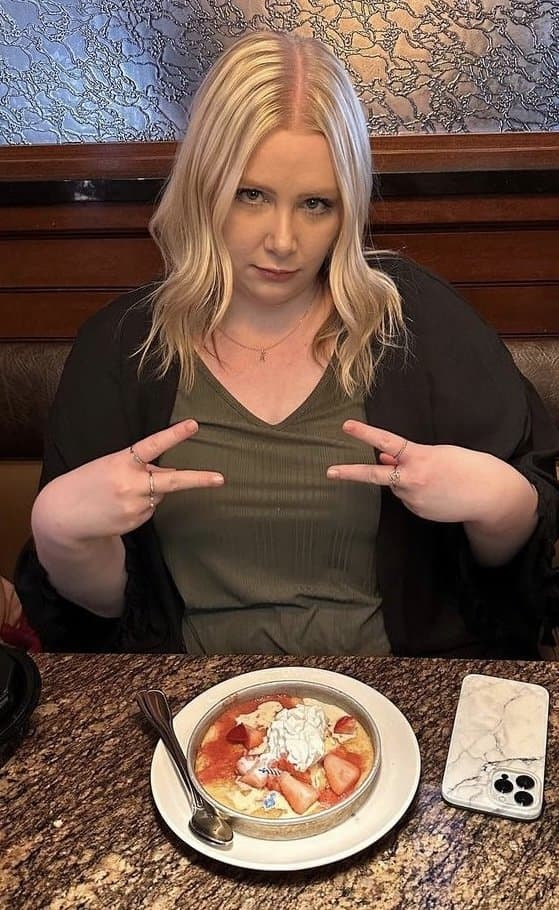 Click to view full size Fat Slut Kendra kik allyjazz44