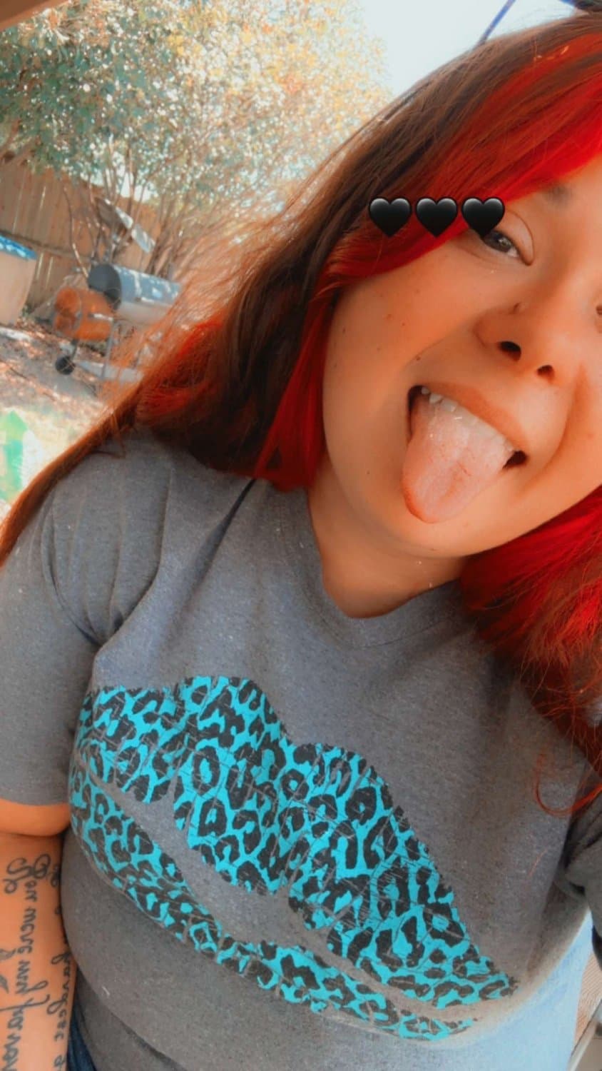 She said she wants to be a webslut guys so let’s help her out!!