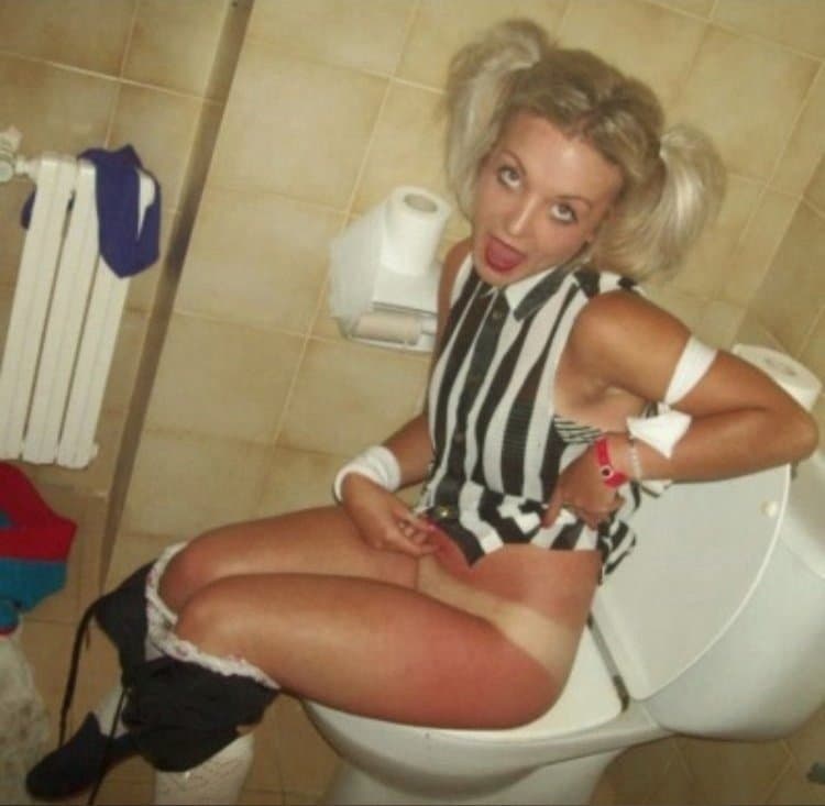 Pissing girls ❤️❤️