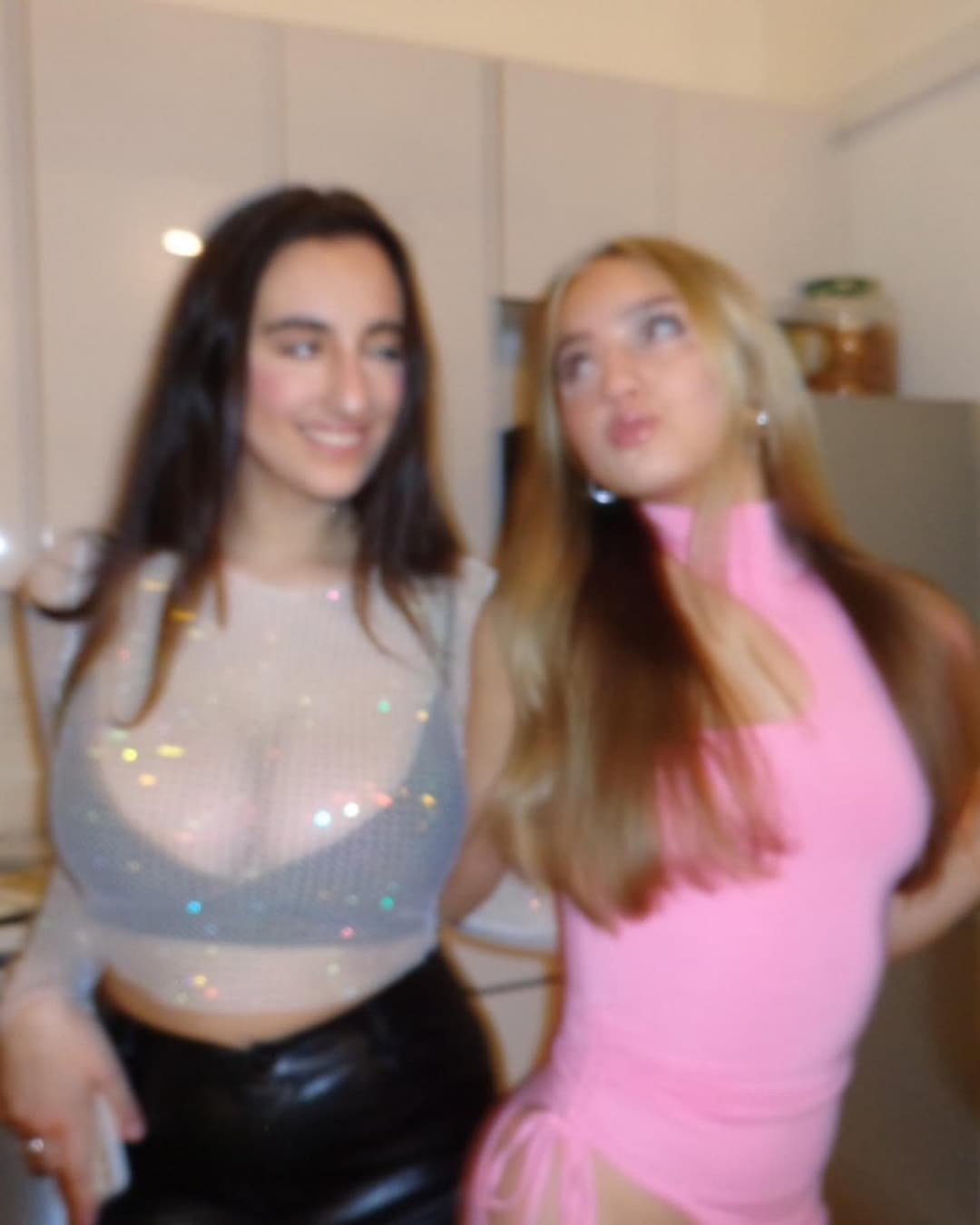 Click to view full size College Crush Lisa Sandson (@lisa.sandson). Comment your favorite pics.