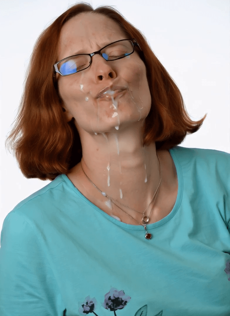 Nicole Kaiser from Bielefeld Germany born on 5 Oct. 77 Cumslut Born as Nicole Sundermann Part 2 of 3