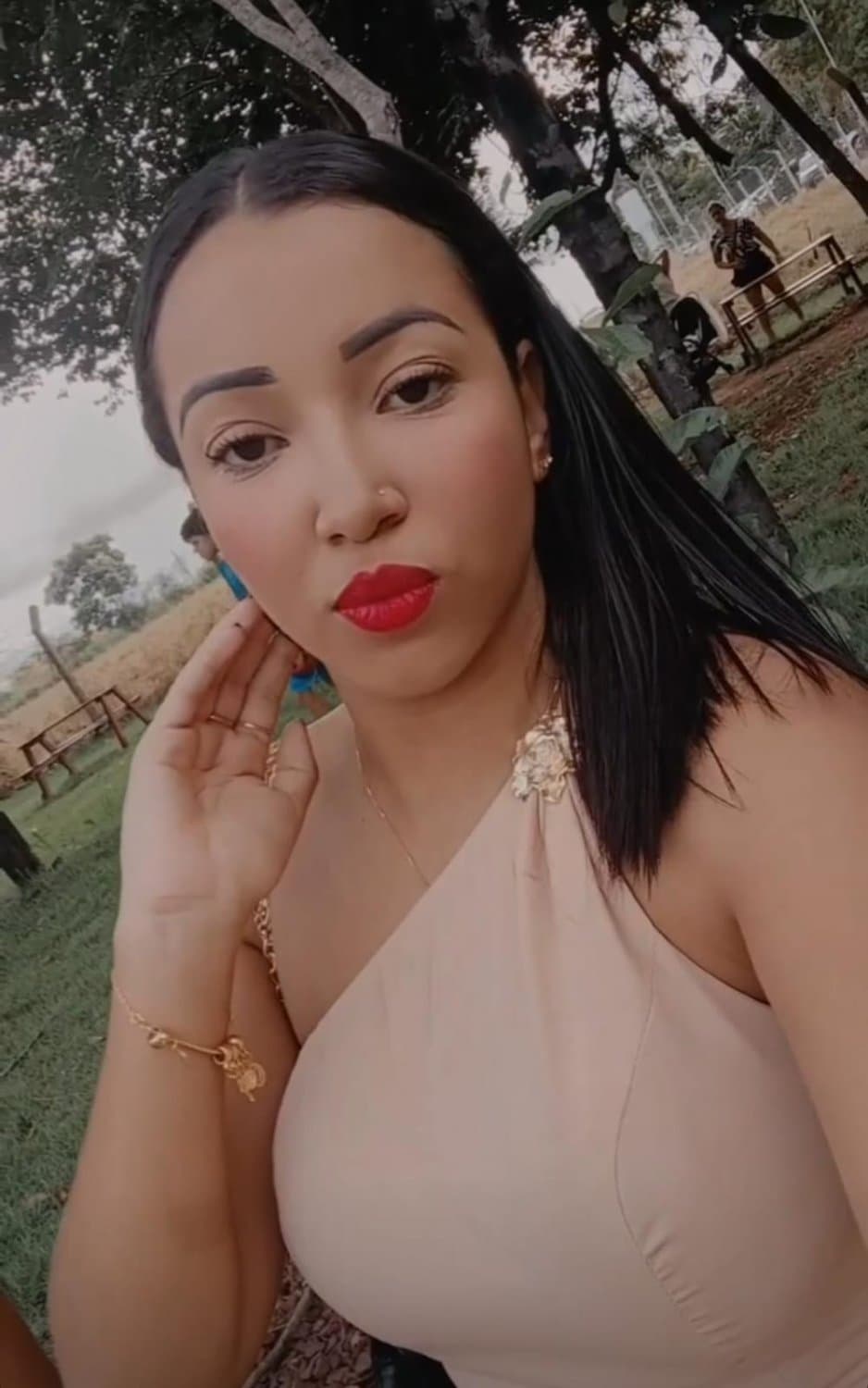 A morena mais gostosa de Redenção Pará que rebolada gostosa