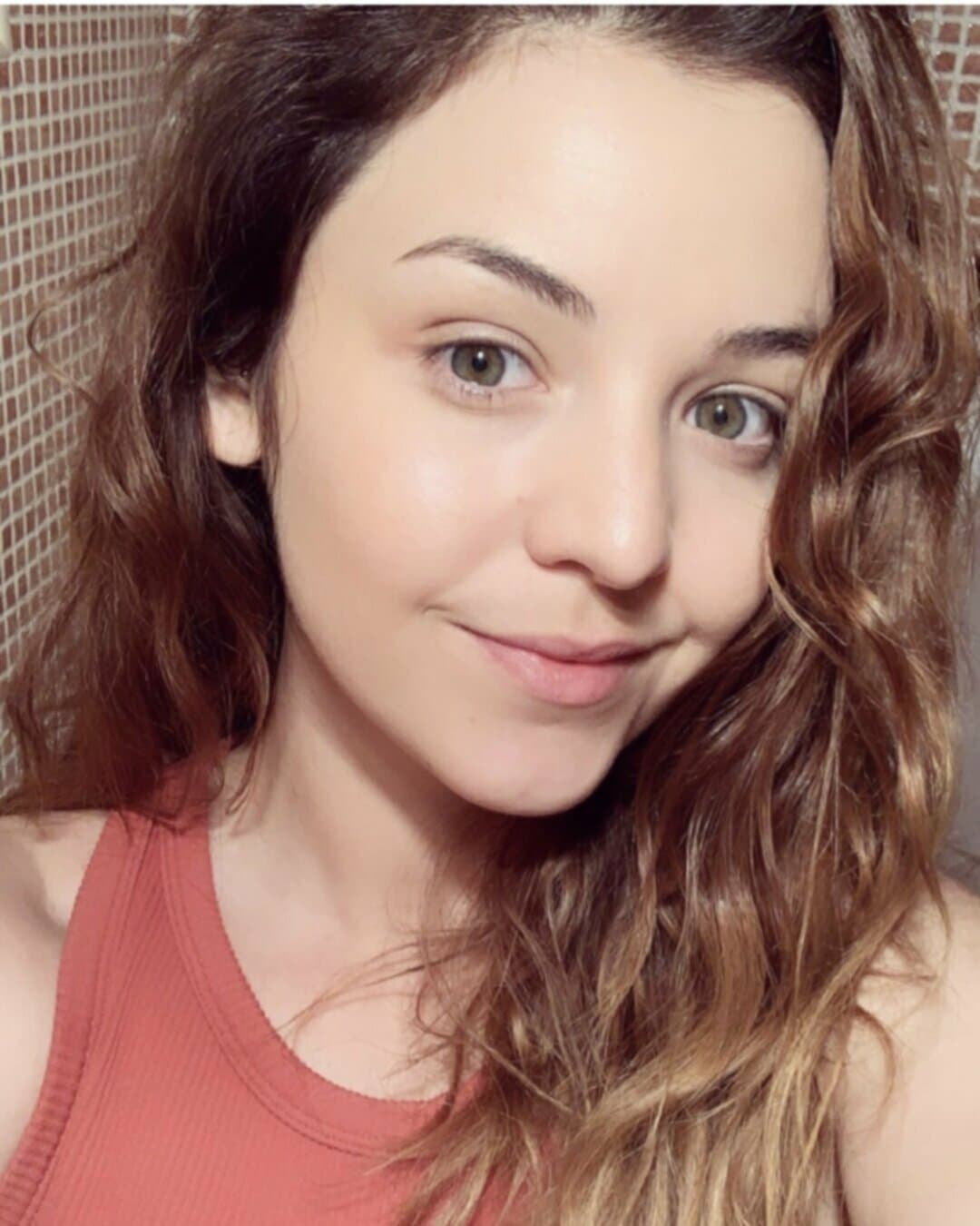 N4G0R3 - 33yo Slut Wife - Given Freely by her Hub