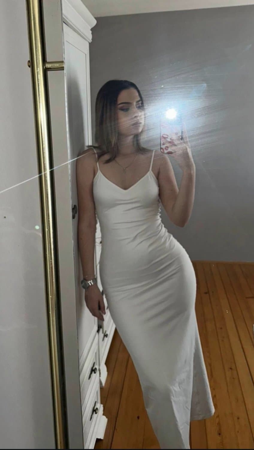 Sexy irl with amazing ass in tight dress
