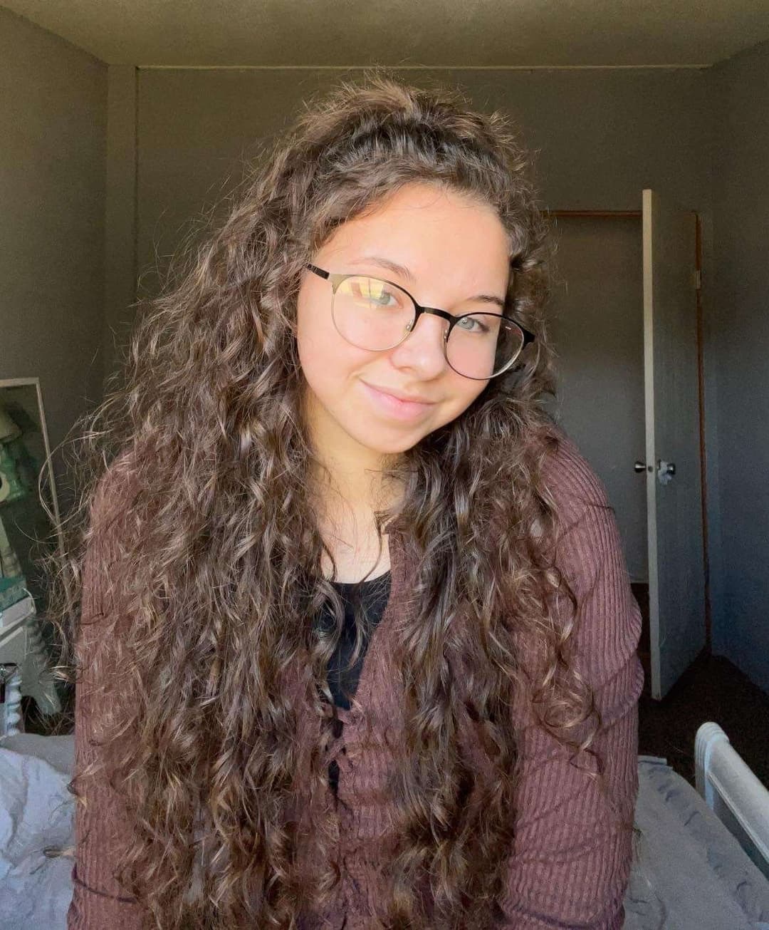 Click to view full size High school senior Pentecostal bombshell bekah