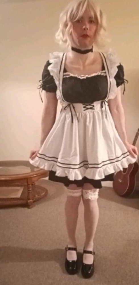 Click to view full size Sexy sissy maid