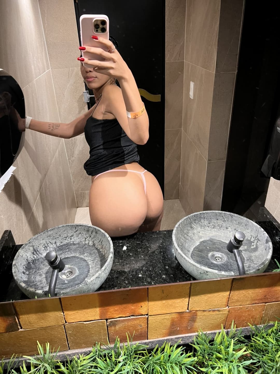 Brazillian Brunnete love Micro Bikini amateur