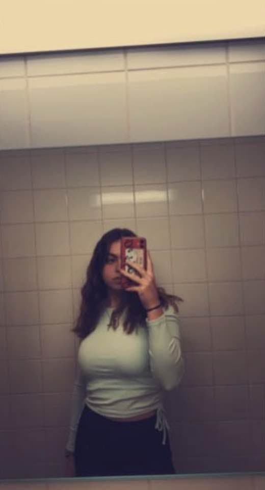 Click to view full size Cute German teens Lea and Lea