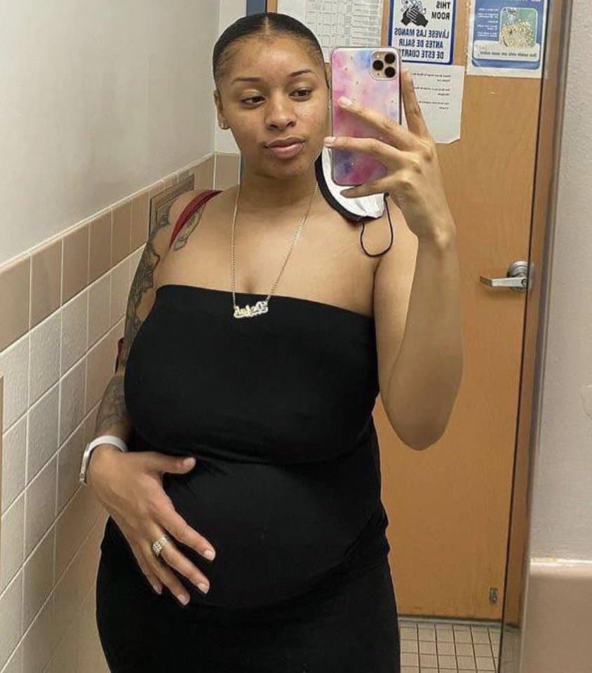 Pregnant whores Dejah, Dana & Heaven get cocked by horny perv