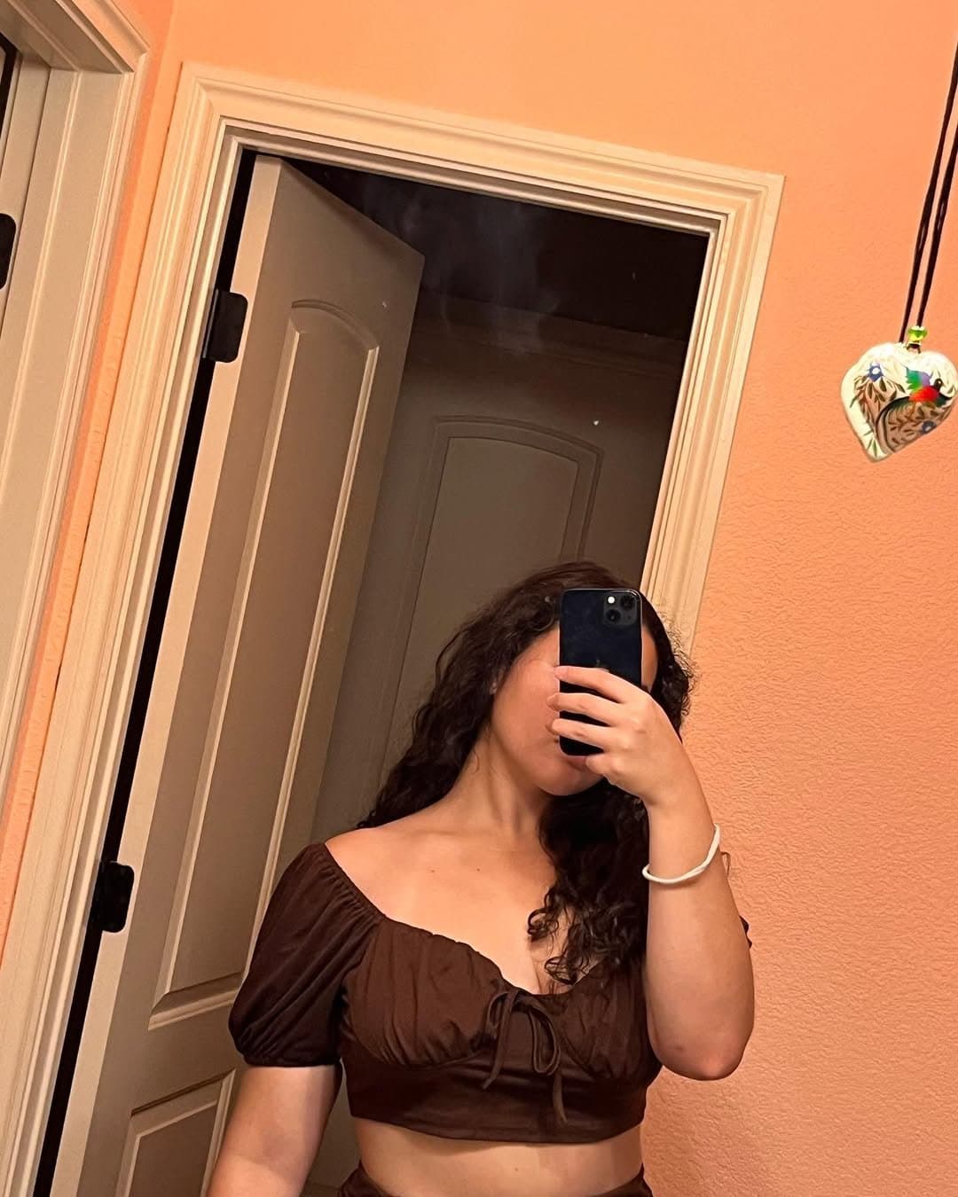 Chave Gomez, Chave.e96, Diana Gomez, dianaleach044, Diana Elizabeth Gomez Leach