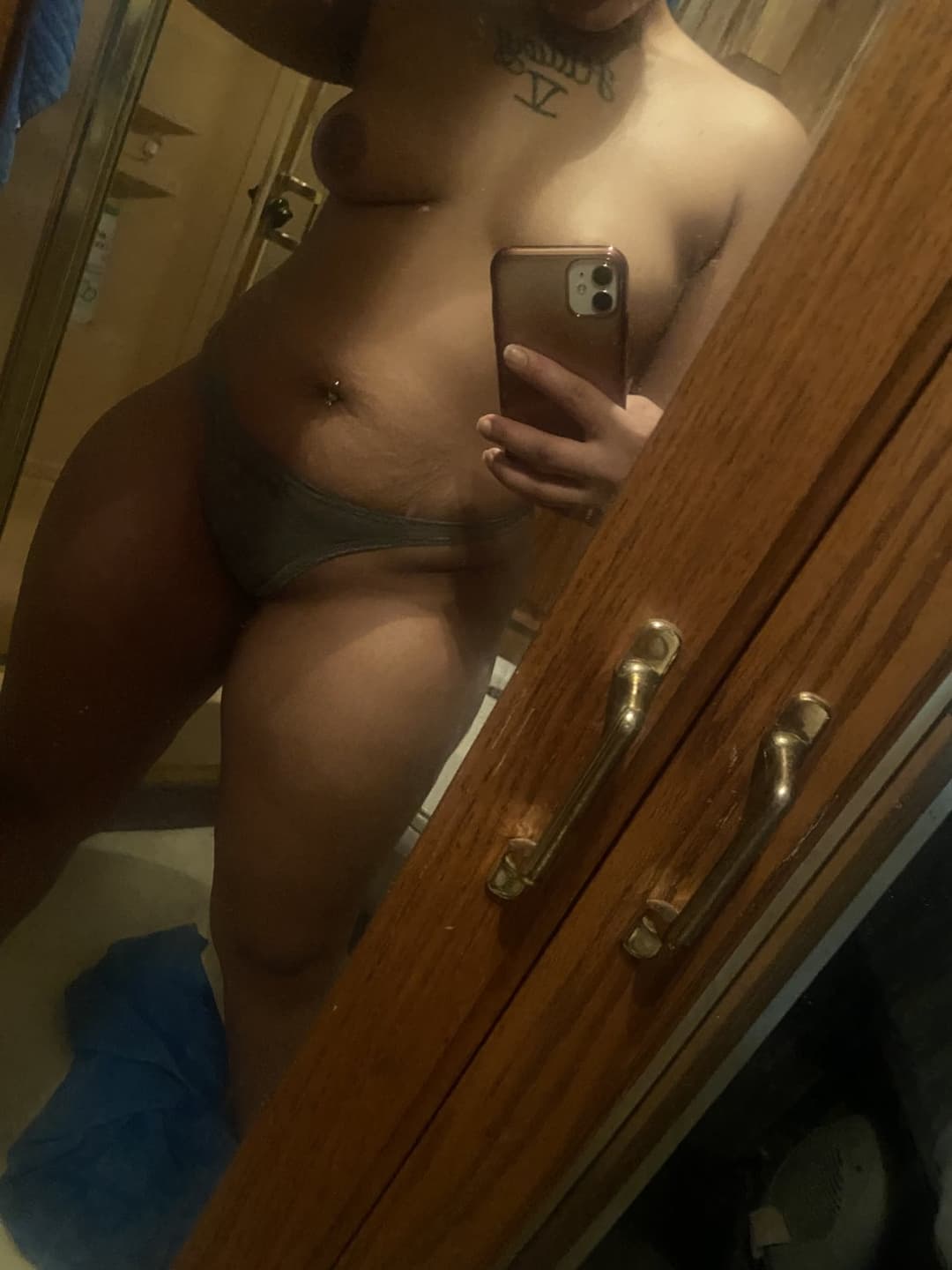 Fiancé showing off her her pretty little tits need a bid dick to nut all over her ghetto pretty ass