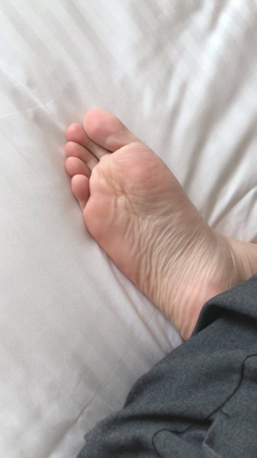 Asian feet / shoes & cum 2