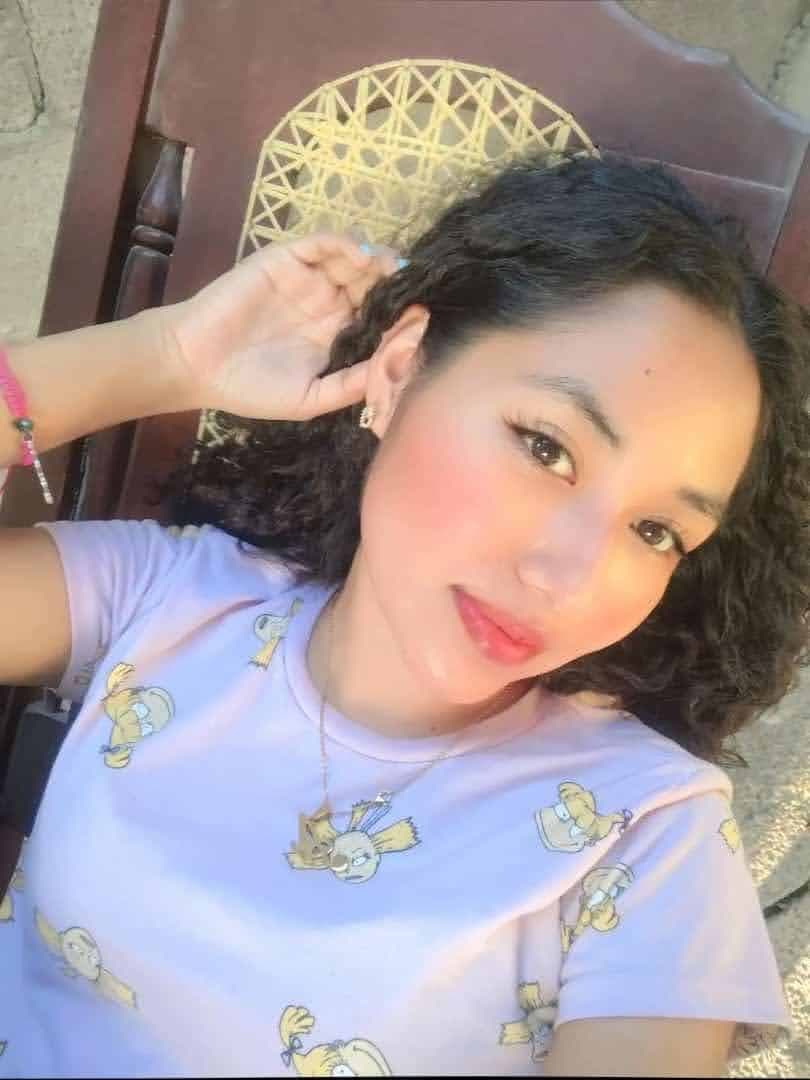 Perrita morena culona filtrada y exhibida