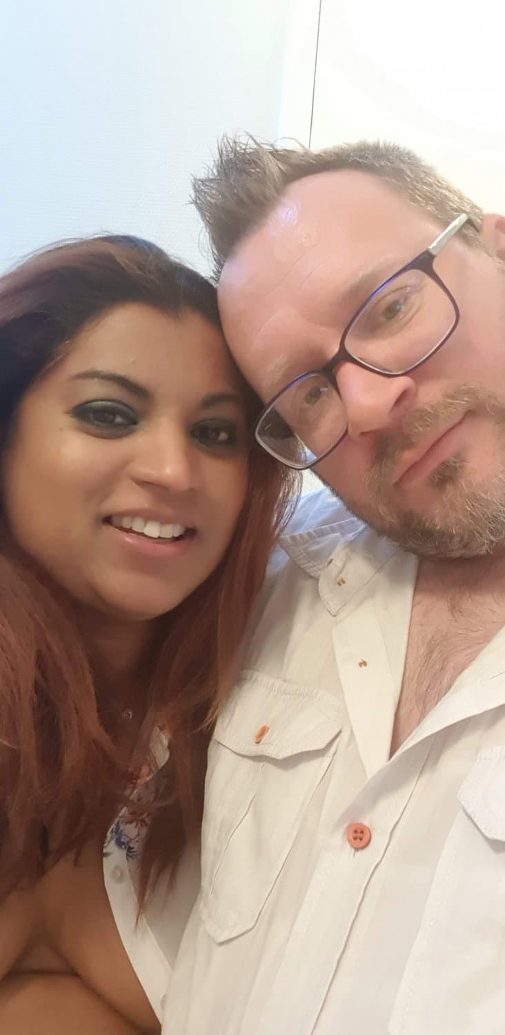 Click to view full size My hotwife in thé bathroom