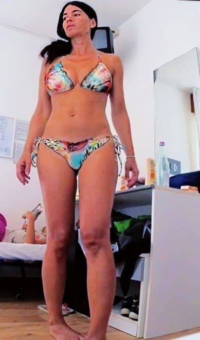 Maya, smoking hot beach babe ?