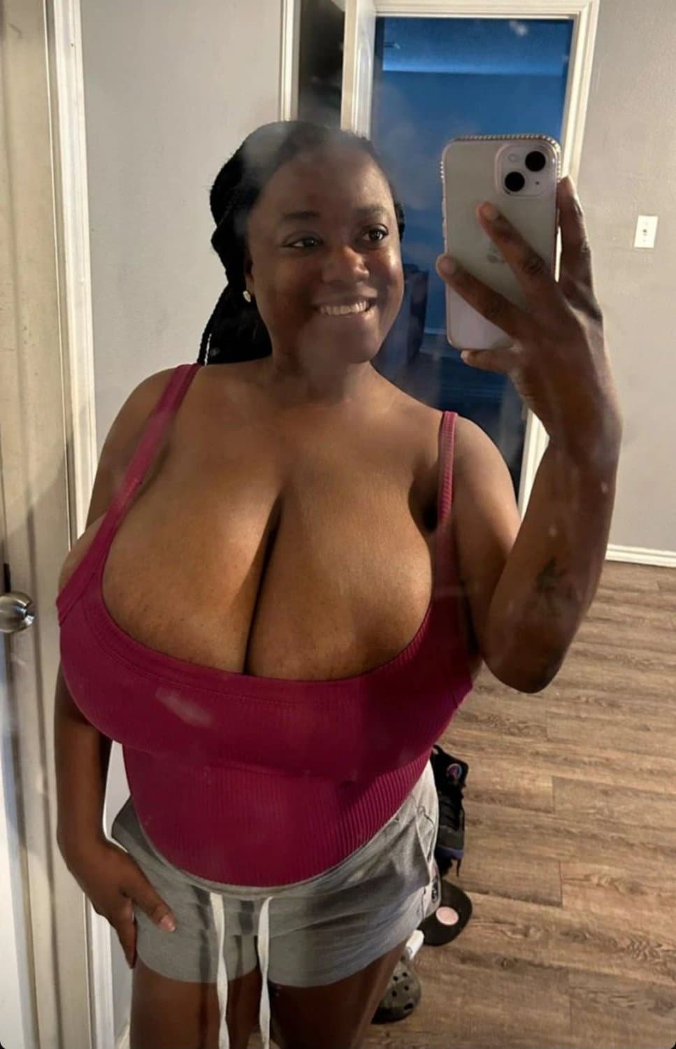 Ebony Dreamz TittyFuck