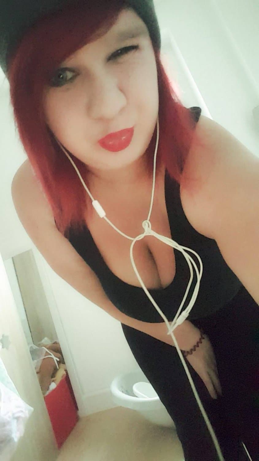 Hot Day Big Cleavage