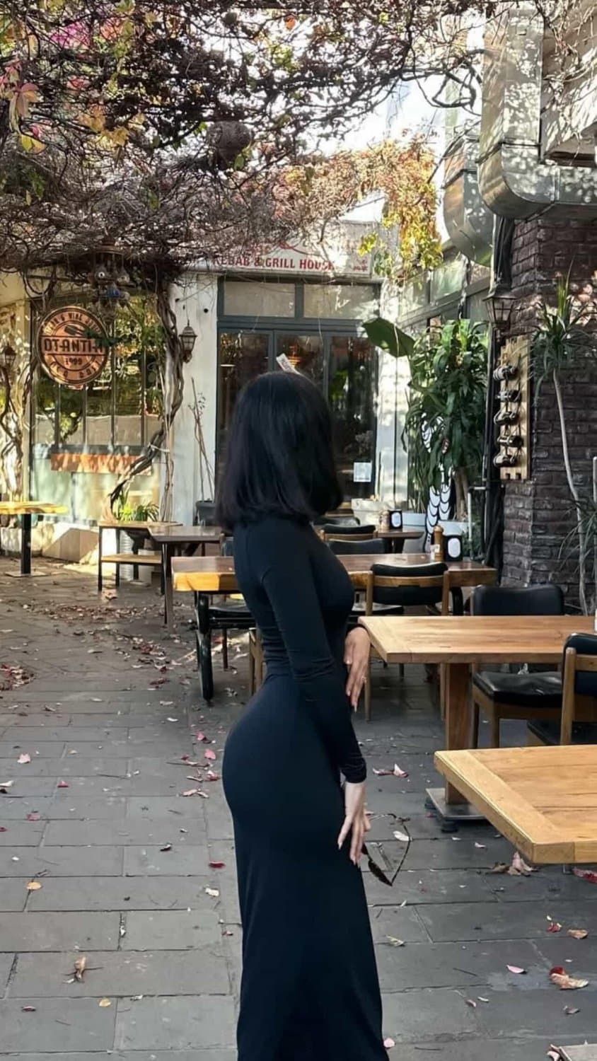 Shy algerian IRL whorthy of your cum