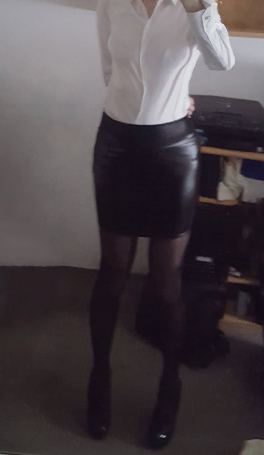 Click to view full size Sissy challenge - win 500 dollar - Every comment = 1 ticket - Every repost 10 tickets