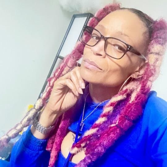 100% REAL FAT PUSSY LIP lightskin ebony cougar milf mom granny