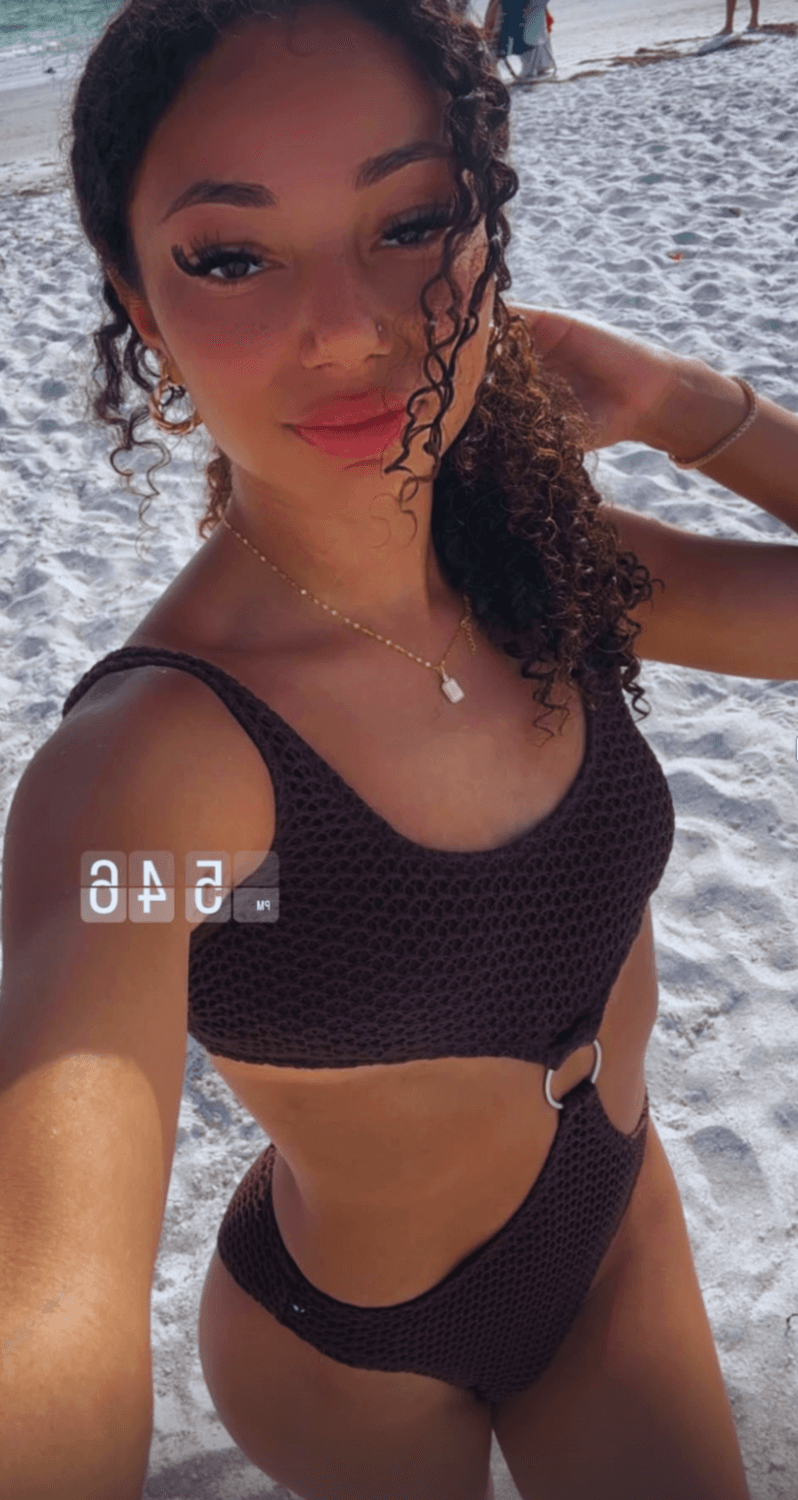 Sexy Lightskin Teen Aaliyah