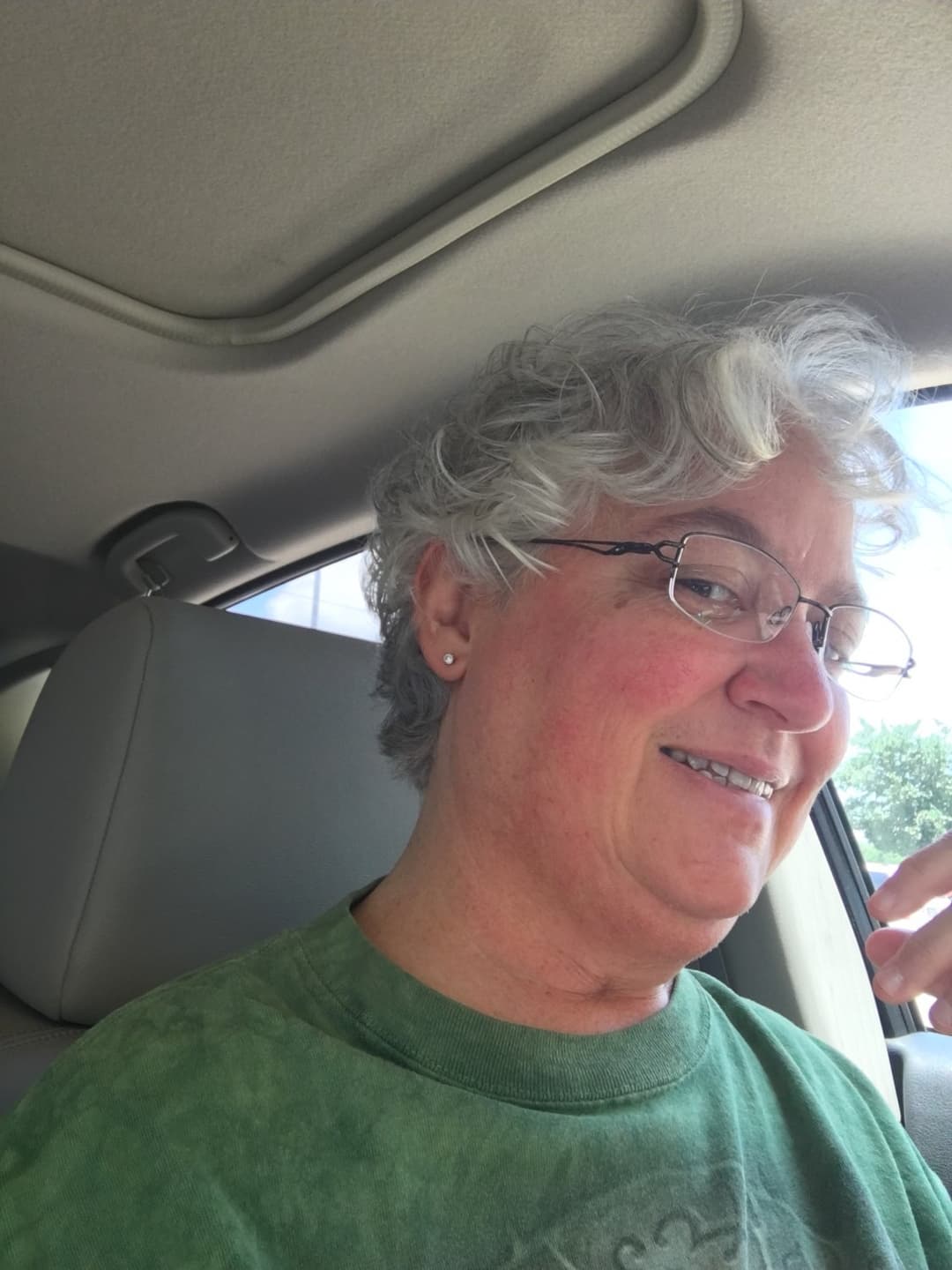 Click to view full size Dirty Granny D washes her pussy