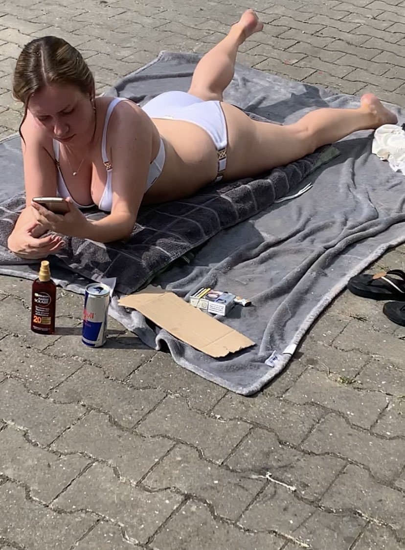 Analslut need help daddys repost for more