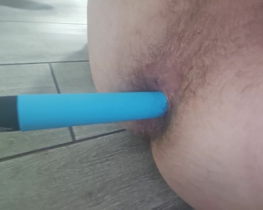 curious boy wearing gf´s clothes and using her toys! what a slut! kik: RainyLad1