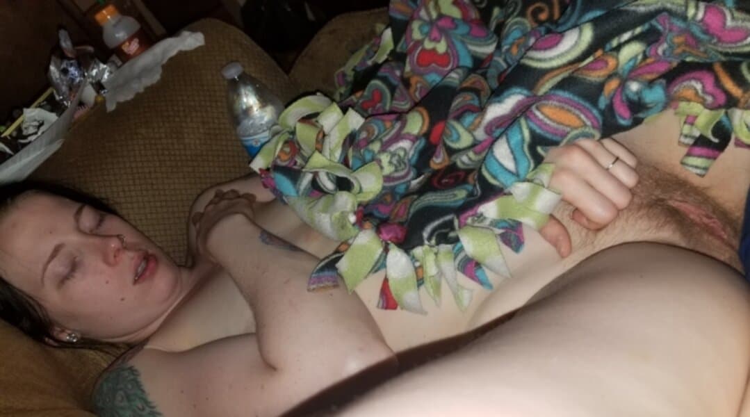 Average Fuckmeat to Beat your Cock to