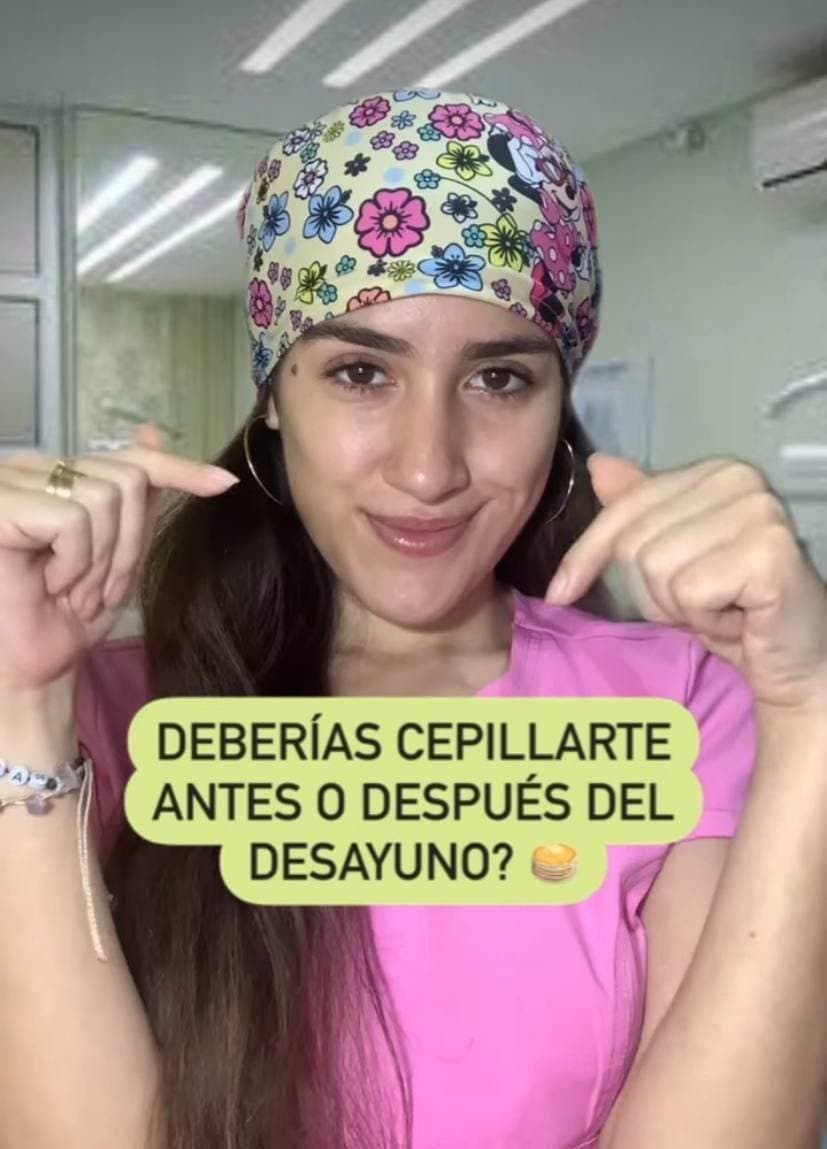 The nurse performs oral sex in the hospital.