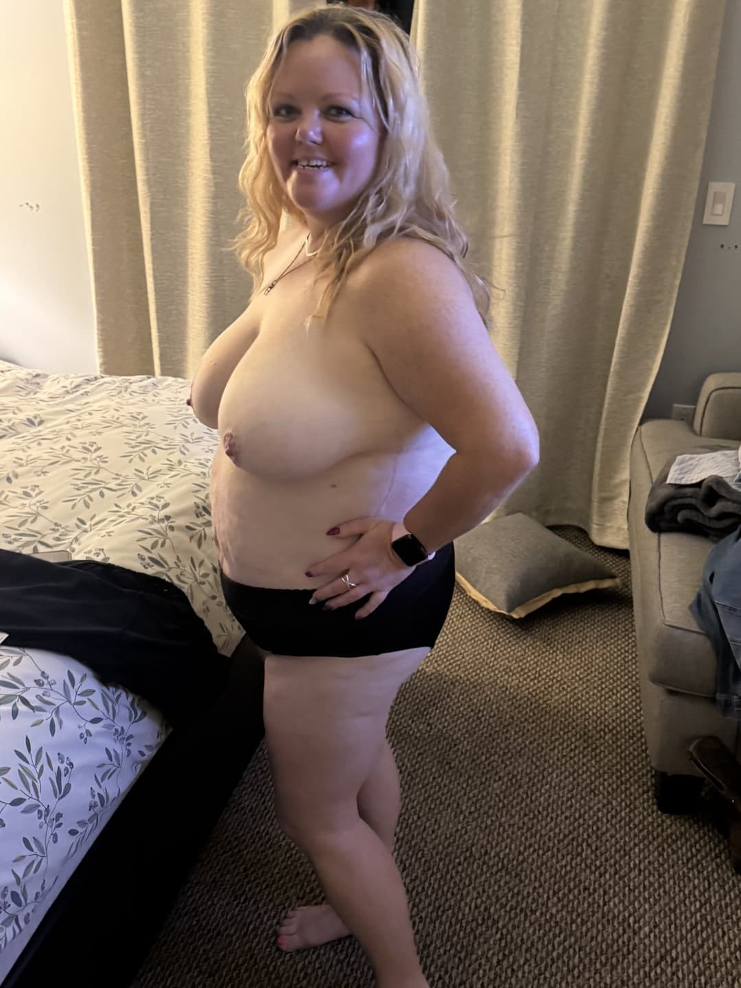 Free Use Amy expanding exposure ?