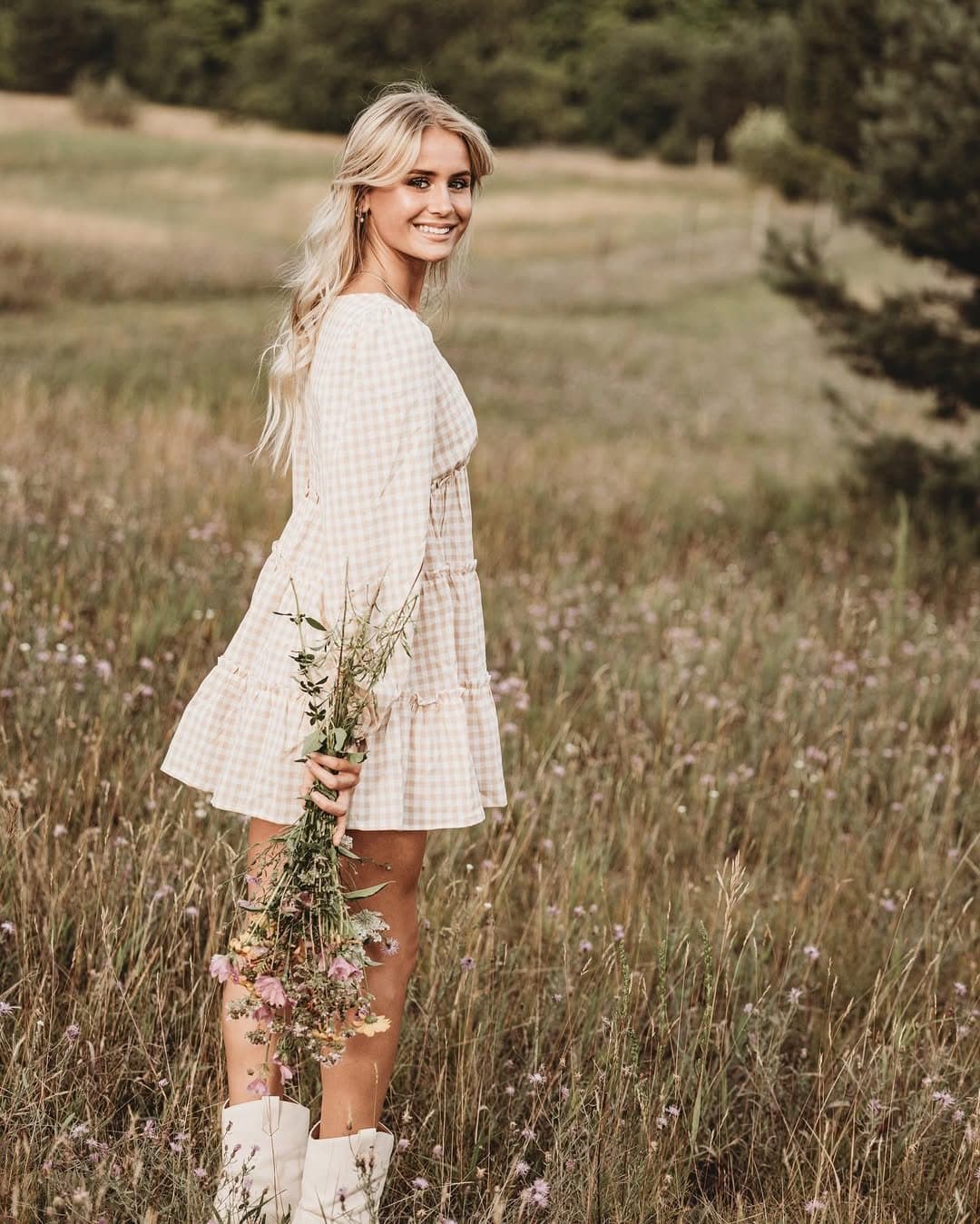 Click to view full size IRL Kailee