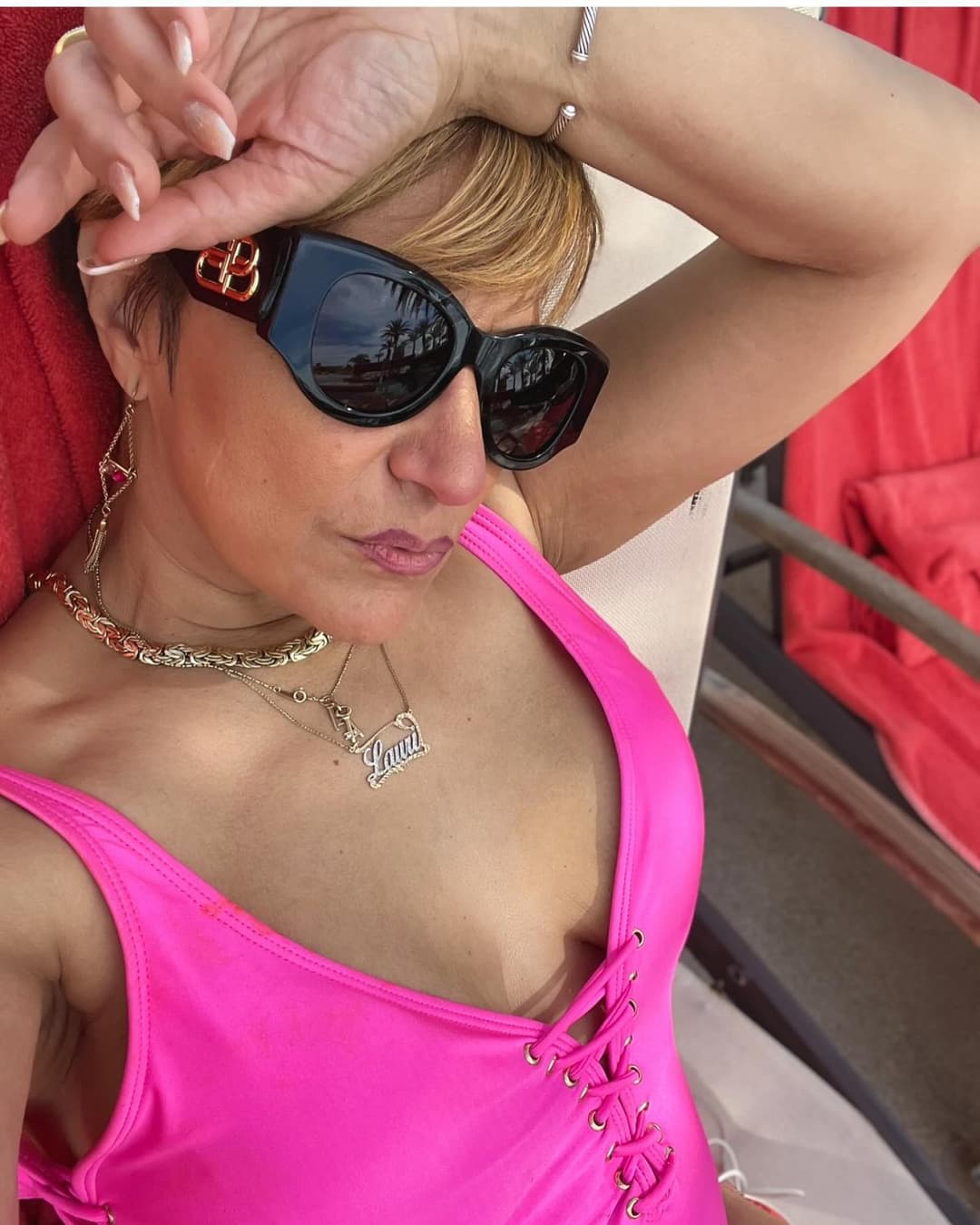 Thick Gilf flight attendant 2