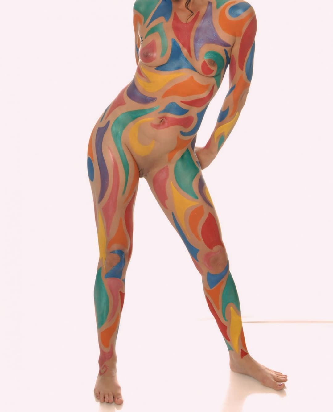 Desi Slut nude body paint shoot