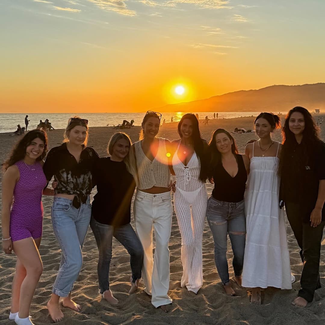 When you have a Hot GF.. But you still Cheats, with your Divorced Middle Aged Friend