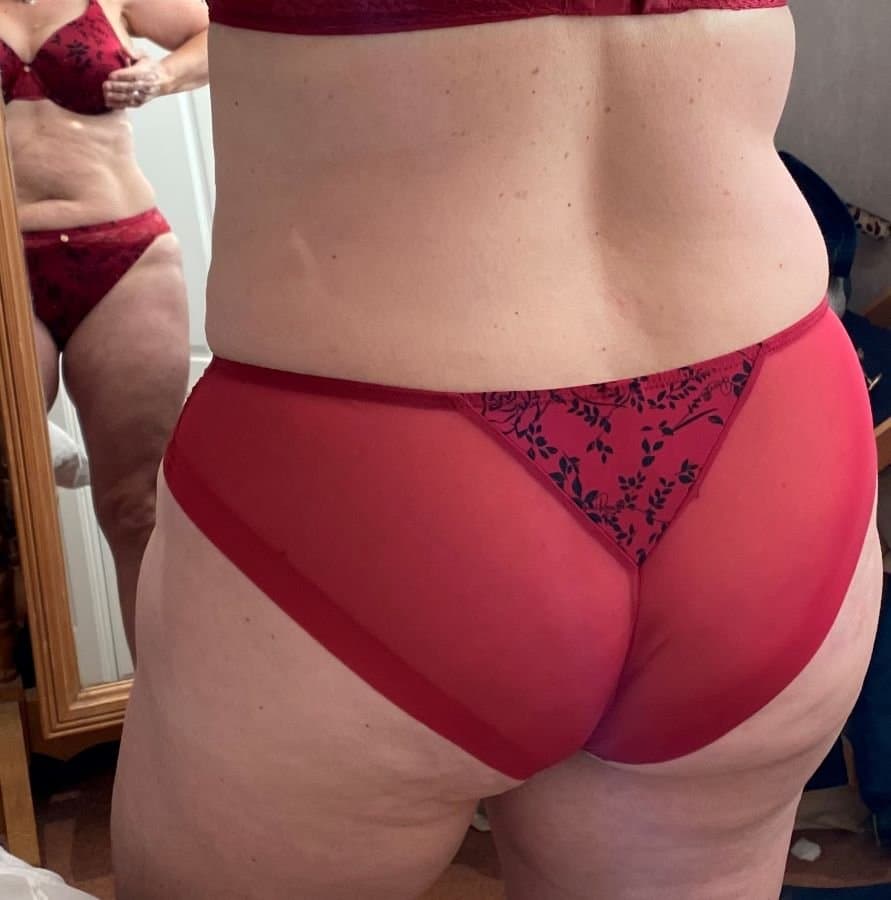 UK Mature Wife. Stockings big tits, chubby wife for comments.