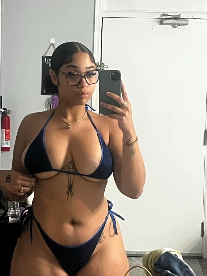 East Orlando Latina thot danae with huge ass gets fucked from the side leaked