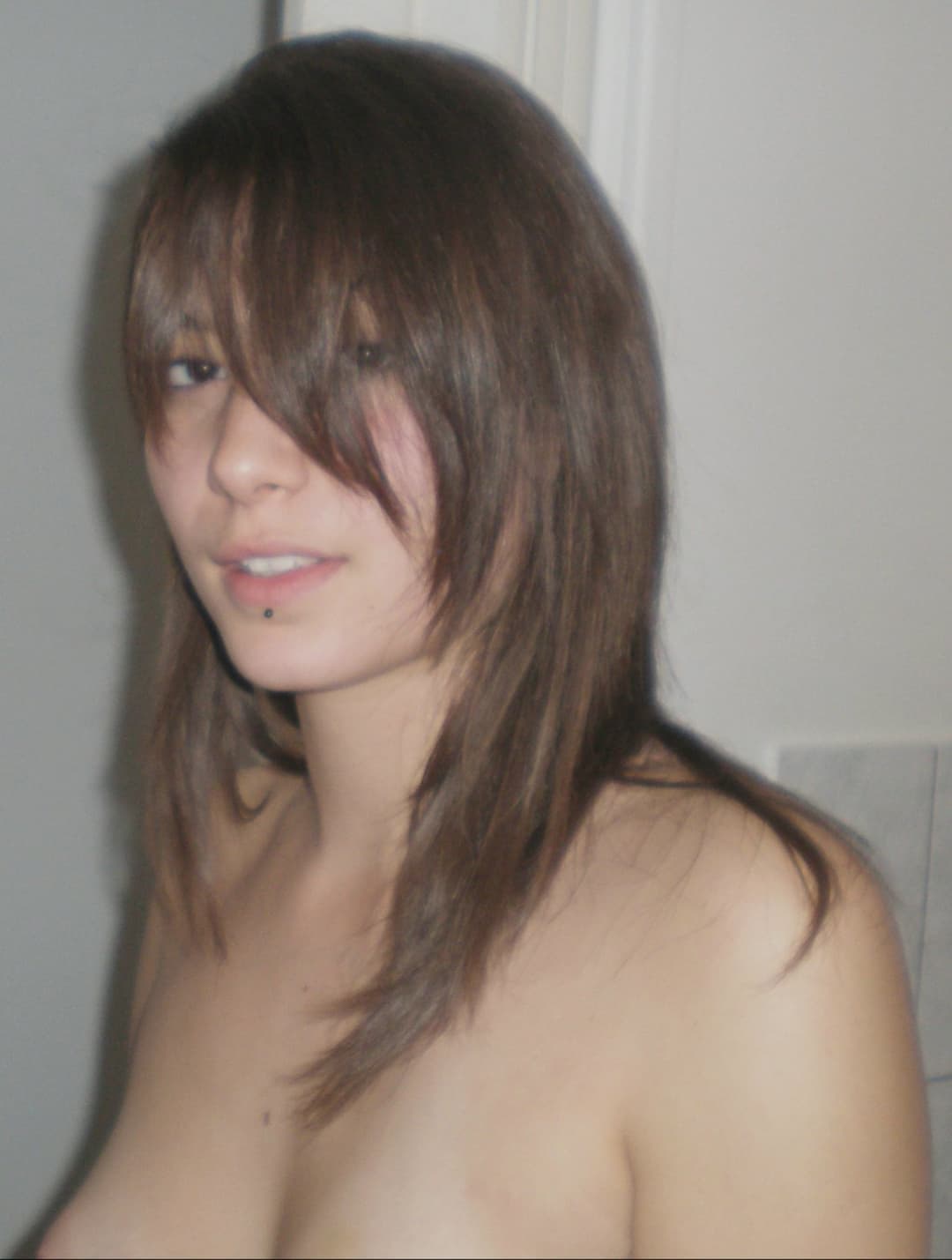 Click to view full size 18yo slut bottle insertion