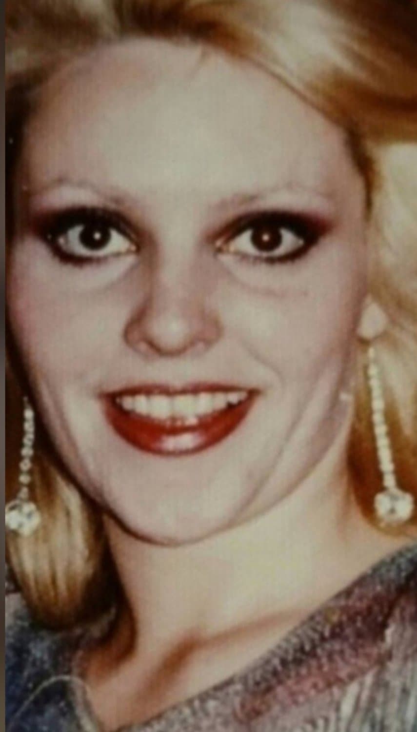 WHITE CUM ON MY FACE/BLACK CUM IN MY WHORE MOUTH! ( FEATURING SUSAN)