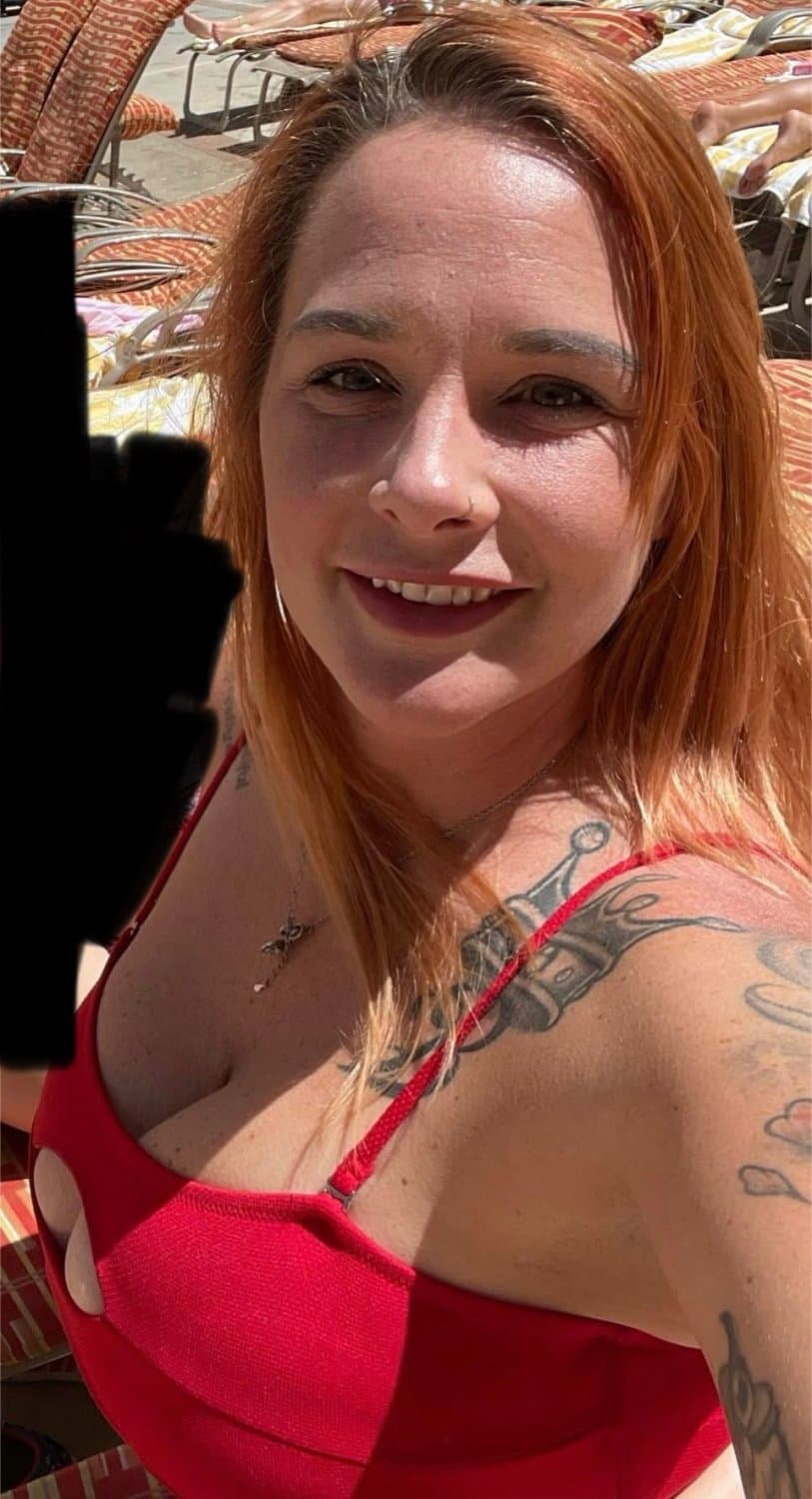 Realtor Erin still has the banging body of a porn star