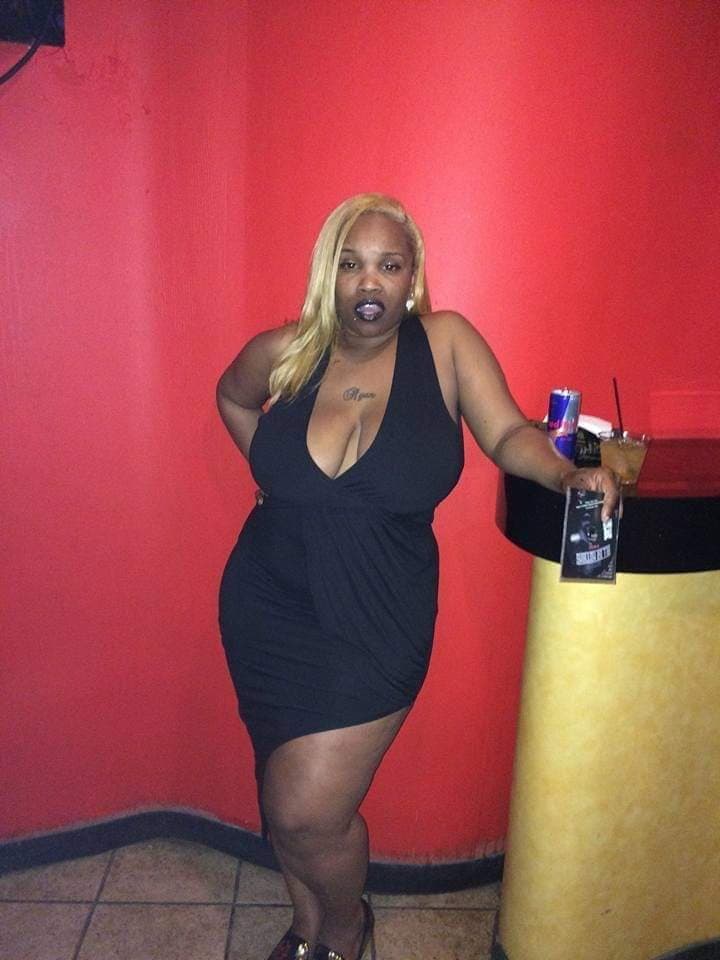 Freaky Bi Bbw Auntie (She need to start a only fans) I would not pull out 19