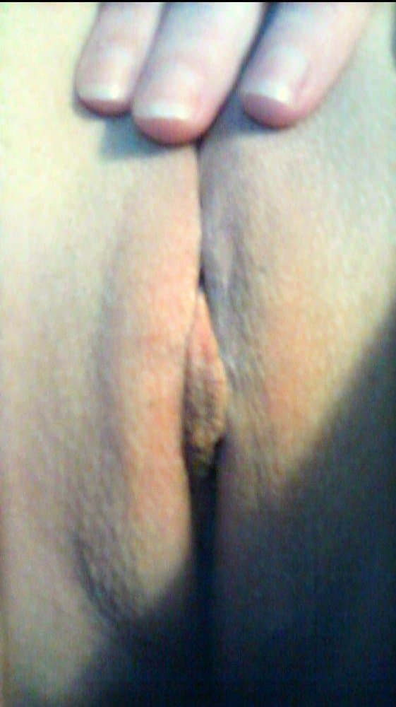 Pretty Real Amateur Milf On Display