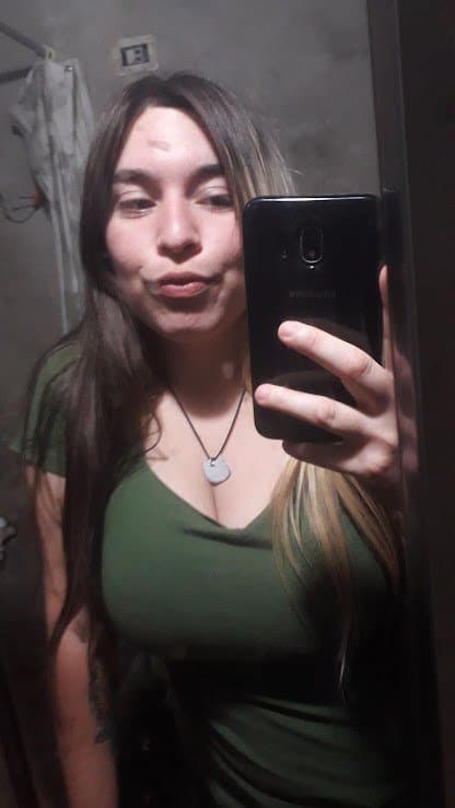 Desde buenos aires argentina rica mina, re cien caliente ? Laurita