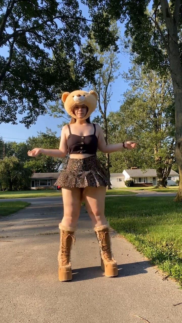 Whooty Body Goth IG Thot Phat Ass White Girl